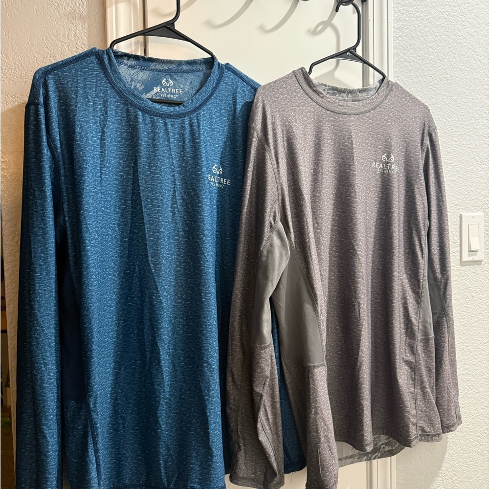 Realtree Fishing Reversible Performance Tee Shirts (Lot of 2) – Men’s Large